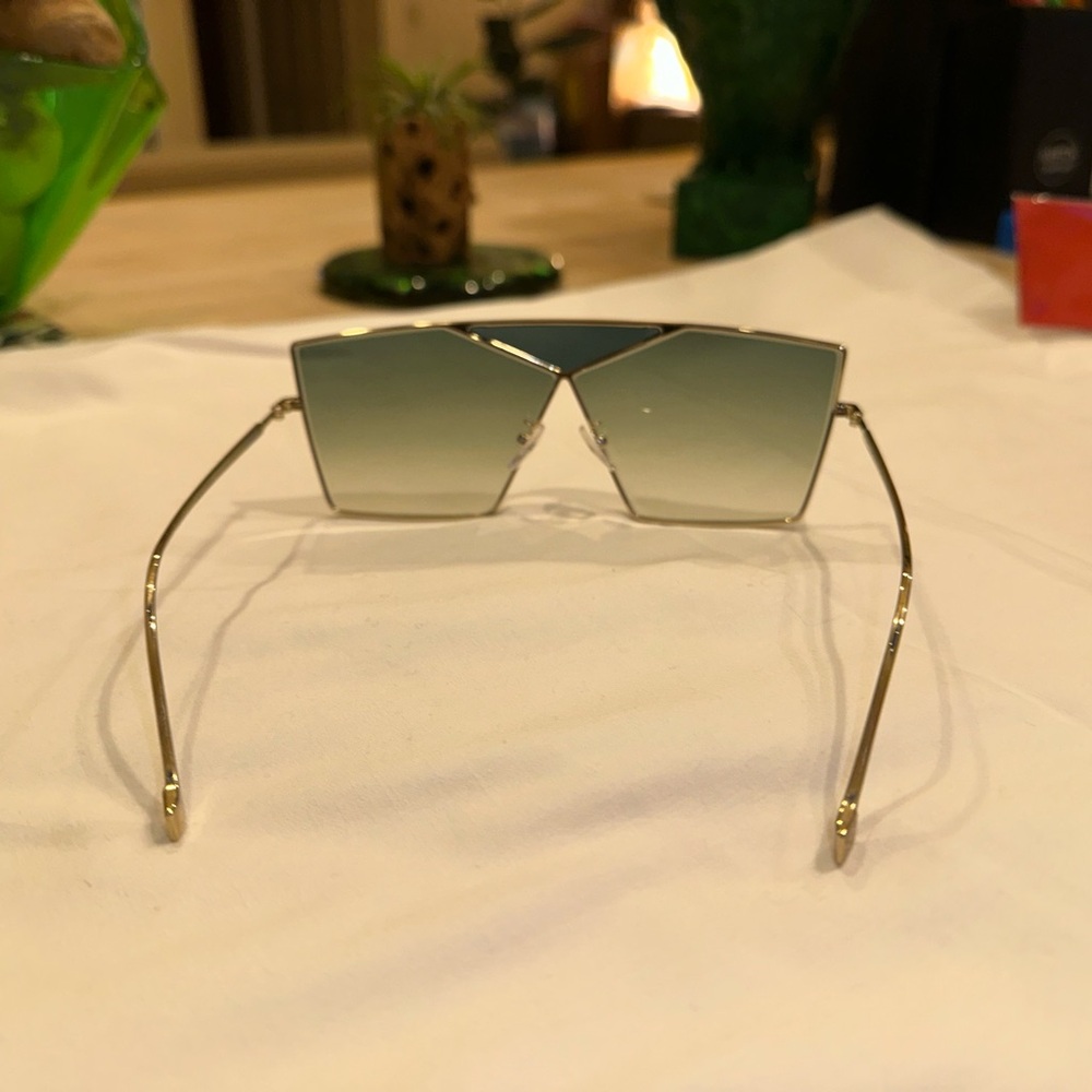 Loewe Geometric Sunglasses in Gold and Green - Picture 5 of 11